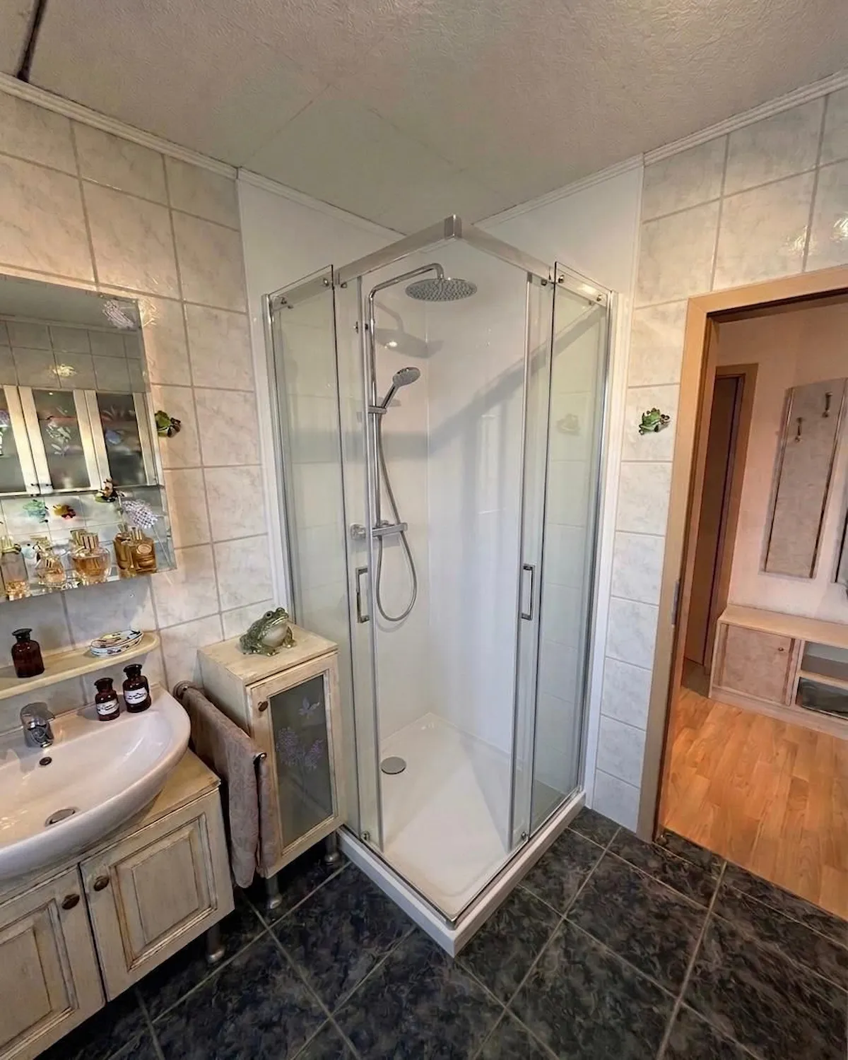 Dusche zur Dusche nachher